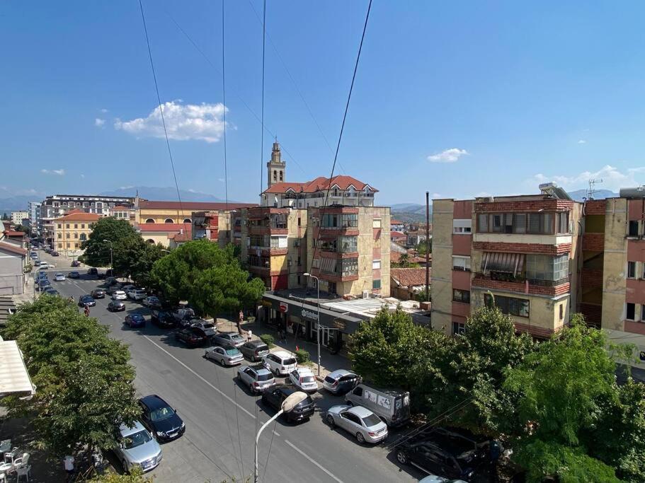 Roel Apartments Shkodra Center Exteriör bild